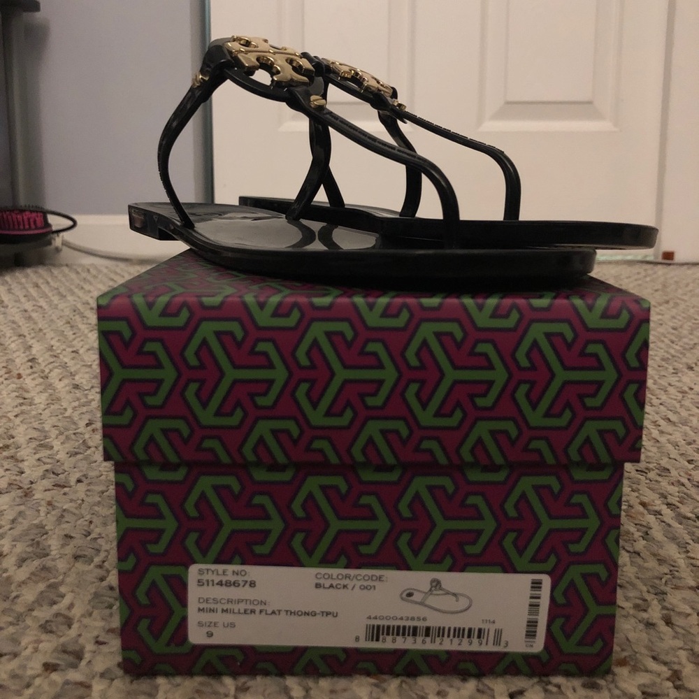 Tory Burch Mini Miller Flat Thong